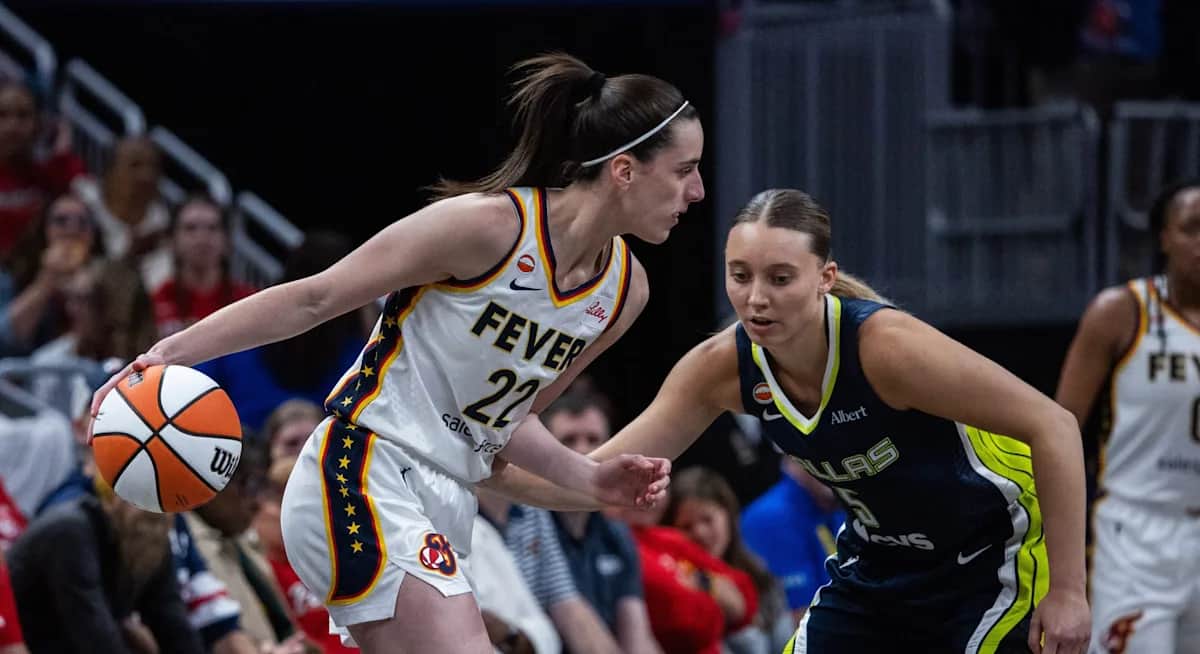 Paige Bueckers reacts to WNBA GMs ranking Caitlin Clark under her