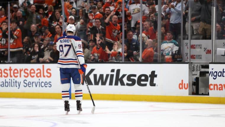 Oilers get mixed news on Connor McDavid's plans to leave Edmonton