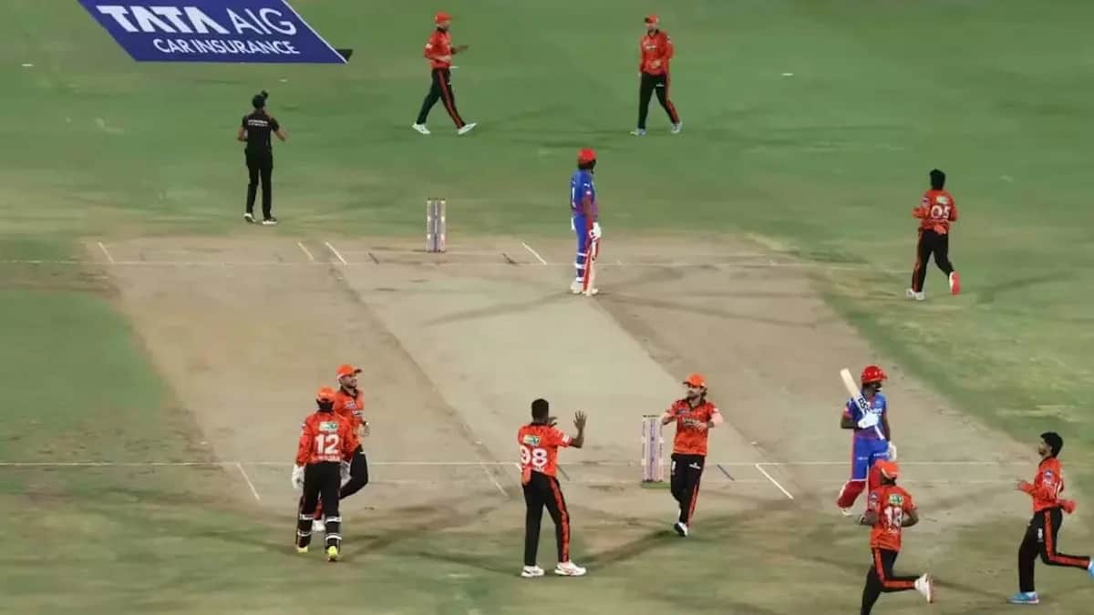 'Unauthorised people entering player rooms': BCCI warns IPL teams over anti-corruption breaches