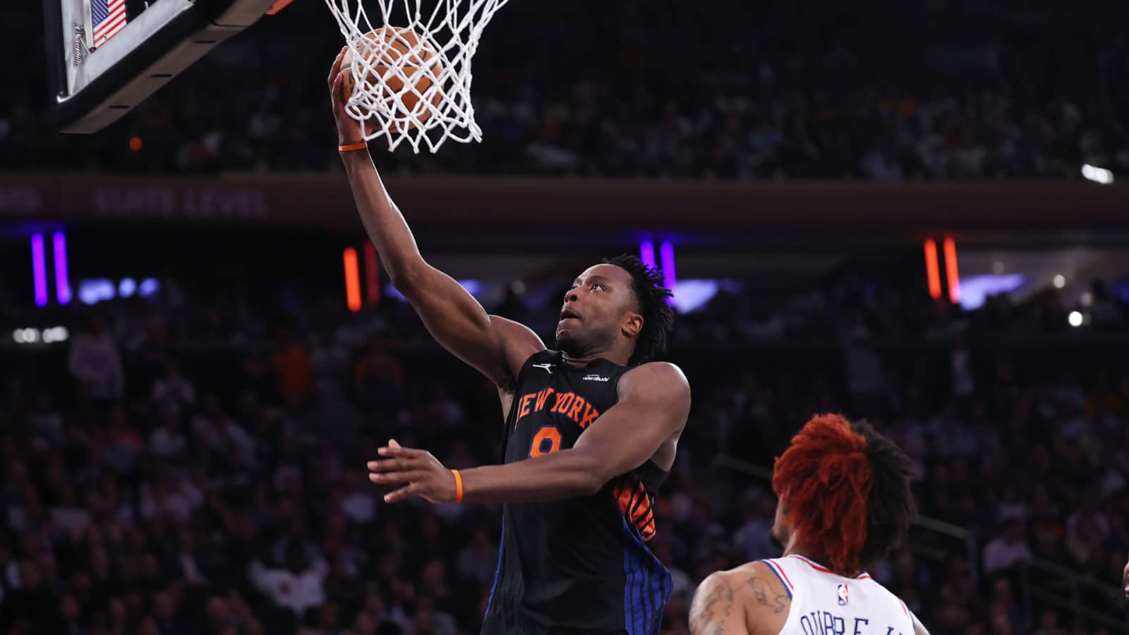 Knicks forward OG Anunoby has hamstring strain, status for Game 3 vs. 76ers unclear