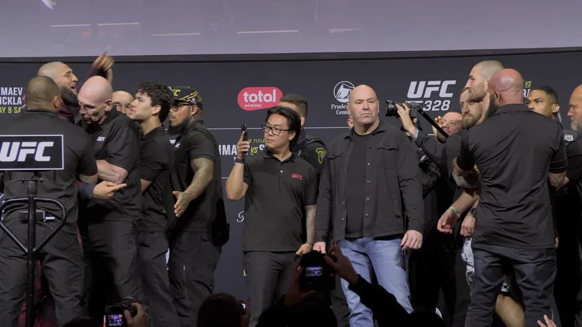 UFC 328 video: Khamzat Chimaev, Sean Strickland restrained at final faceoff