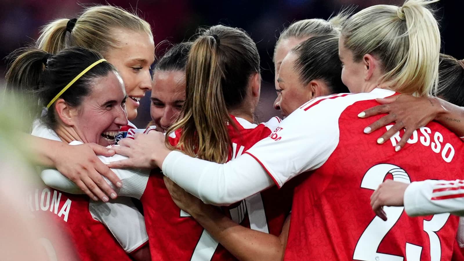 Man City set to win WSL title with Arsenal behind at Brighton LIVE!